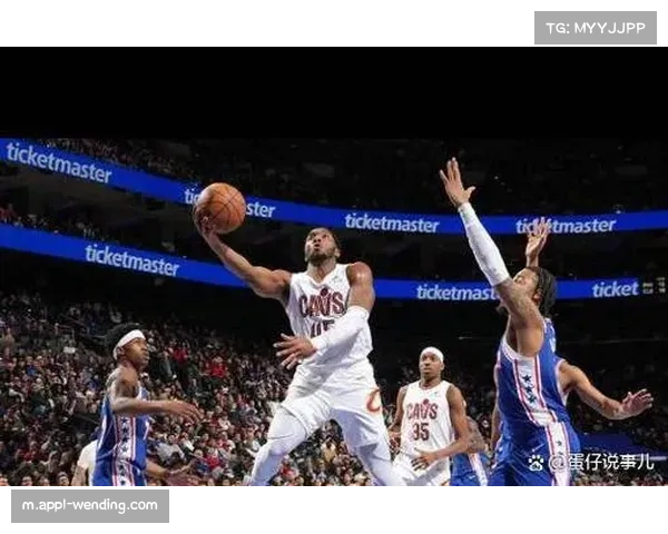 76人单季三次主场净负40+创纪录 巨星依赖症致体系崩塌成常态